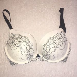 Victoria’s Secret Bra